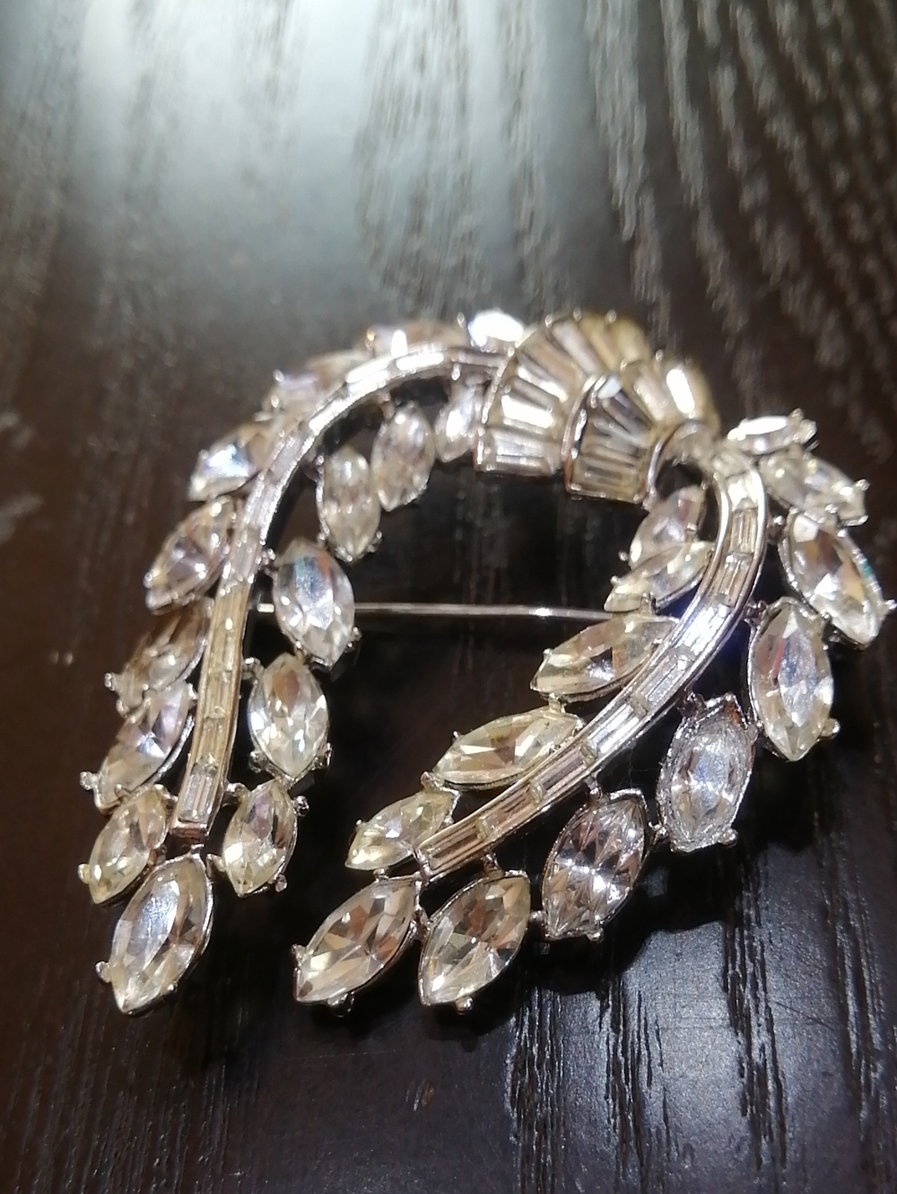 Rare Crown Trifari Pat Pend Alfred Philippe Designer's Vintage Swag Brooch